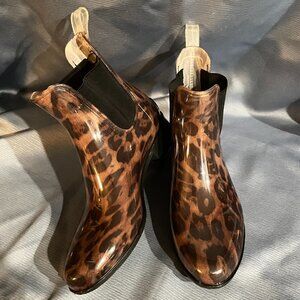 STORM by COUGAR Glossy Leopard CHELSEA-S Rain Boot, Women Size 9